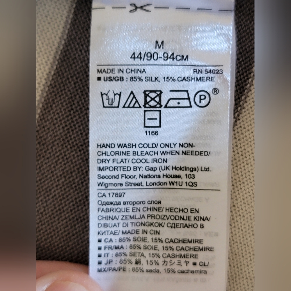 NWT Banana Republic Women's Silk And Cashmere Shirt - Gray and Cream Striped - Picture 8 of 9